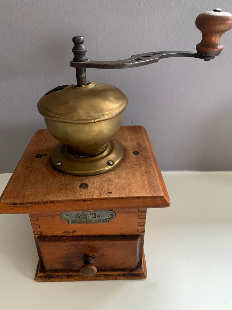 Oude koffiemolen, Antiek en Kunst, Ophalen of Verzenden