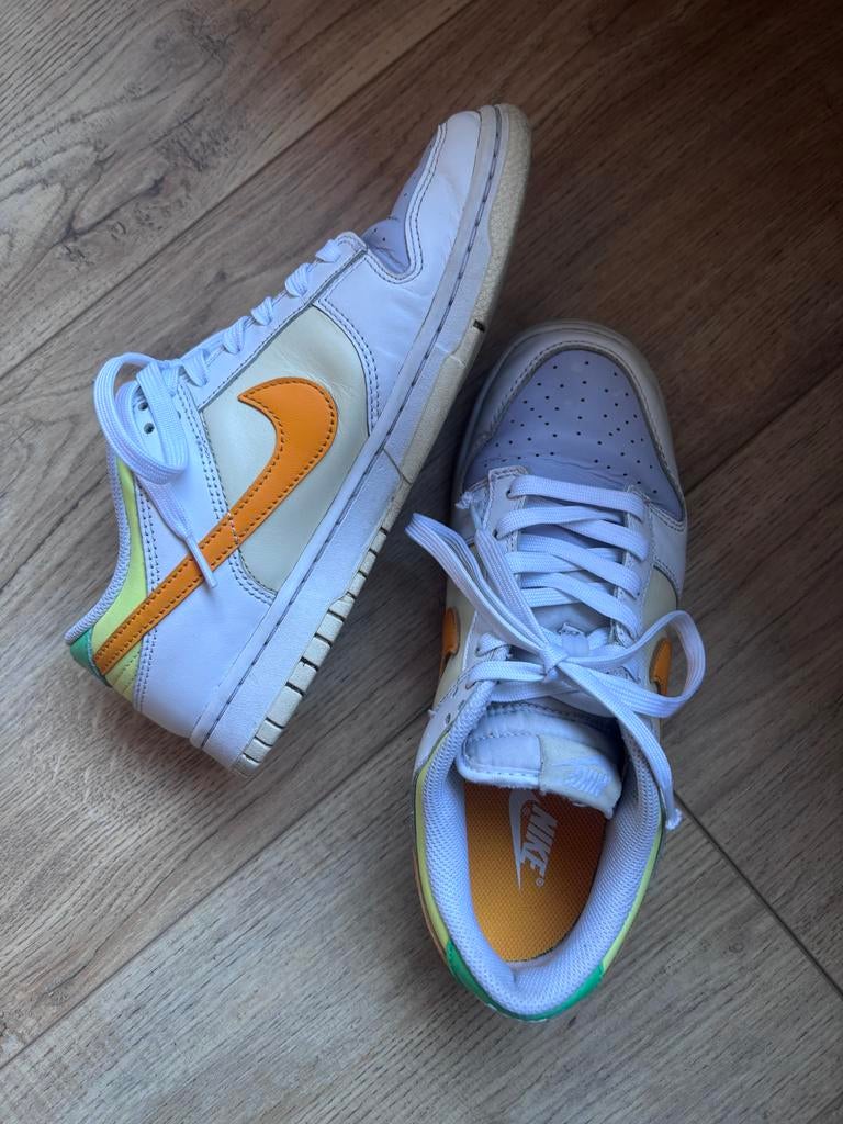 Nike Dunk Low Easter Lemon/C' Milk Maat 40.5, Kleding | Dames, Schoenen, Gedragen, Sneakers of Gympen, Wit, Ophalen of Verzenden