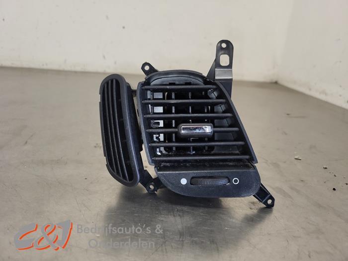 Luchtrooster Dashboard van een Iveco New Daily, Auto-onderdelen, Dashboard en Schakelaars, Gebruikt, -, Overige automerken, -