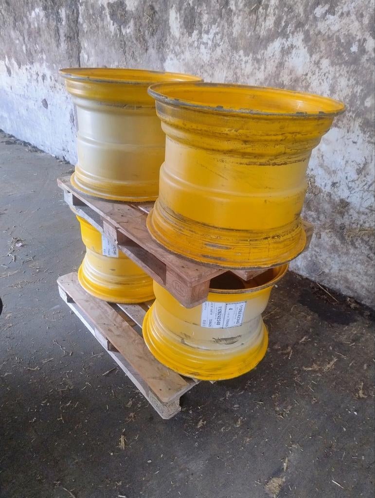 Jcb Velgen 12gaats zf steek tbv 620/75r26, Ophalen
