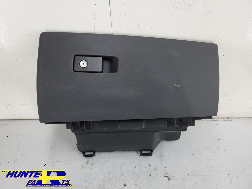 Dashboardkastje Volvo V70 III ('07-'17) 39831339, Gebruikt, Ophalen of Verzenden, Volvo, Volvo