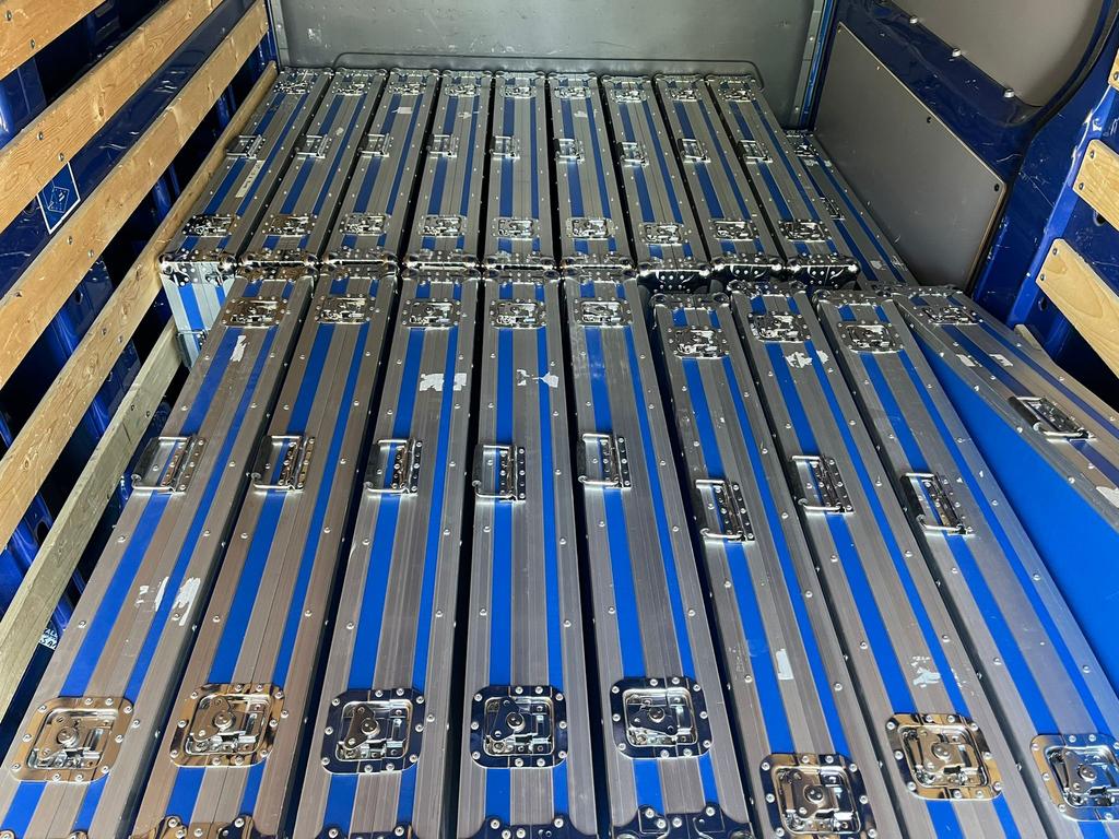 OPRUIMKNALLER. Flightcases LEDPARREN & PIXELBAR & PIXELSTRIP, Ophalen, Zo goed als nieuw, Overige instrumenten, Flightcase