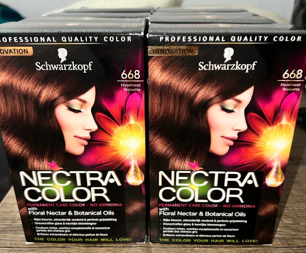 10x pakjes Haarverf - Schwarzkopf Nectra Color 668 Hazelnoot, Ophalen of Verzenden, Nieuw, Haarverzorger of -hersteller