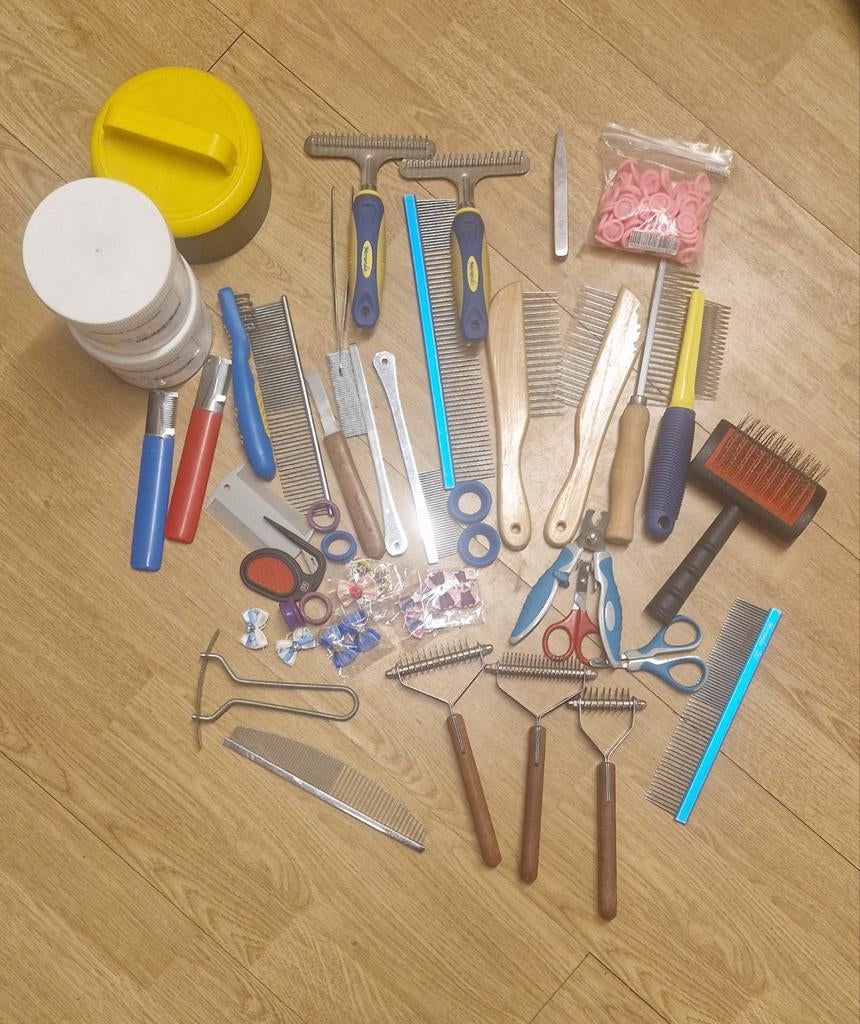 Borstels/kammen hond/plukspullen/ontklitters enz, Ophalen of Verzenden
