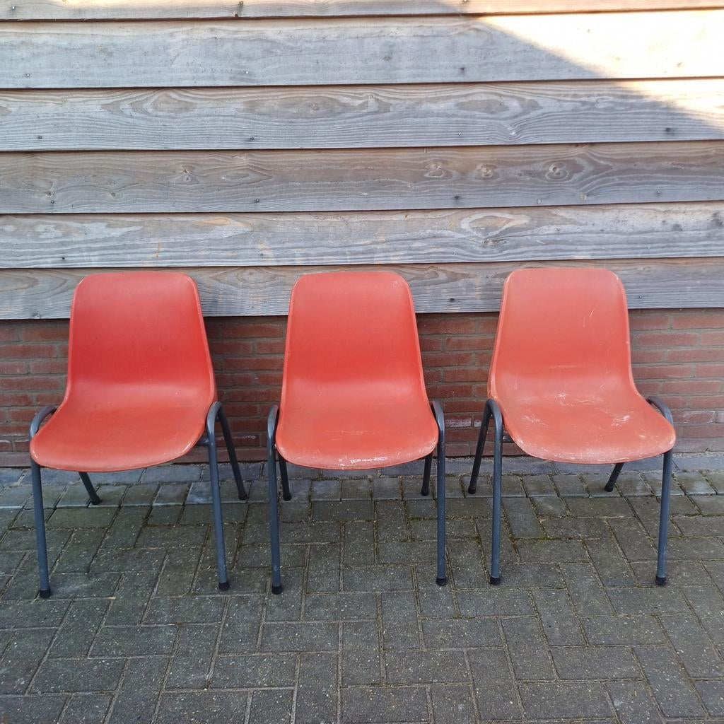 3 x stapelstoelen kantine stapelbare stoelen, Ophalen, Gebruikt, Bruin, Vijf, Zes of meer stoelen