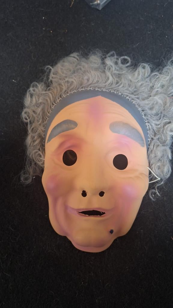 Oma masker - Carnaval of Halloween, Maat 38/40 (M), Carnaval, Ophalen of Verzenden, Zo goed als nieuw