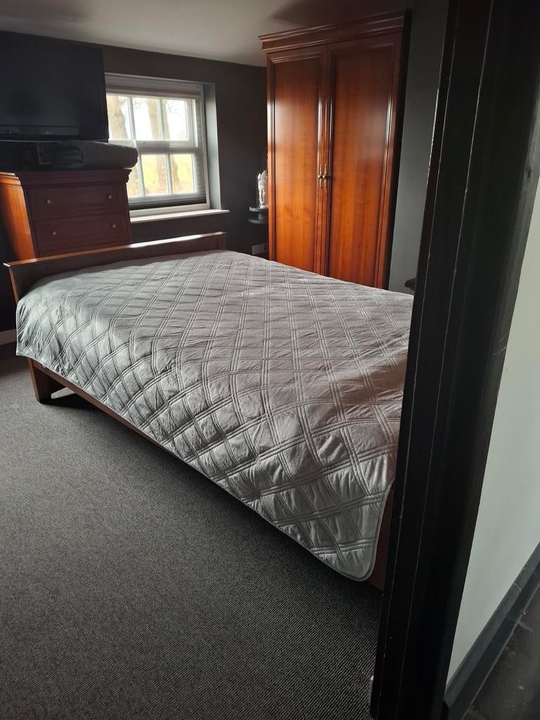 tk:luxe, muisgrijze(zilvergrijze)velours 2p. SPREI 2.40x2.15, Huis en Inrichting, Overige typen, Tweepersoons, Ophalen of Verzenden