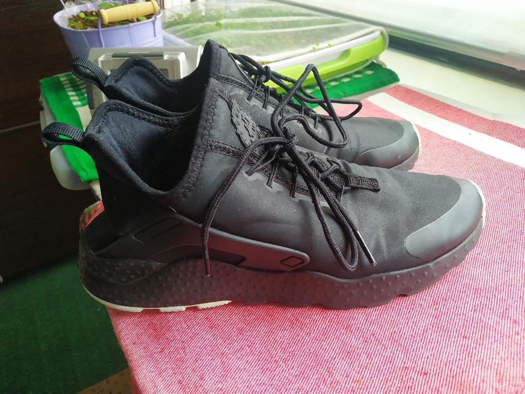 Air Huarache bynaike maat 40, Nike, Ophalen of Verzenden, Gedragen, Sportschoenen