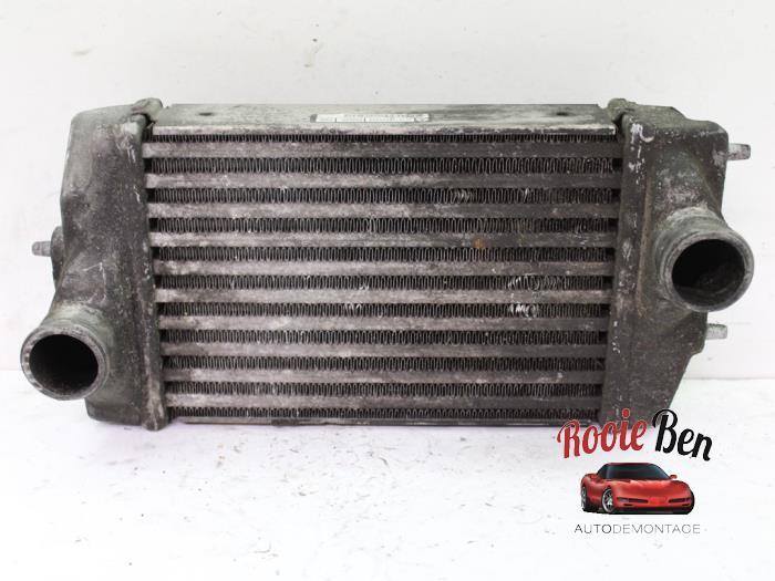 Intercooler van een Chrysler Voyager, Auto-onderdelen, Airco en Verwarming, Chrysler, Gebruikt, 3 maanden garantie, Ophalen of Verzenden