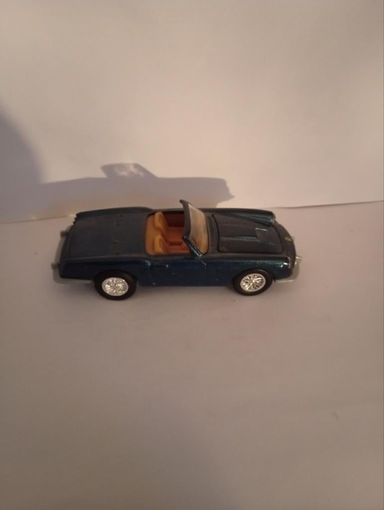 Groen modelautootje, Ophalen of Verzenden, Zo goed als nieuw, Auto, Overige merken