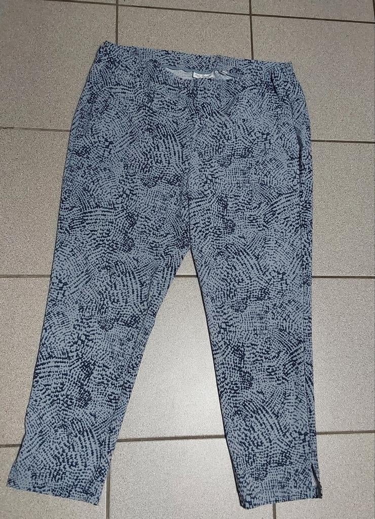 Prachtige broek van So Soire maat XL, travelstof, Kleding | Dames, Broeken en Pantalons, So Soire, Ophalen of Verzenden, Zo goed als nieuw