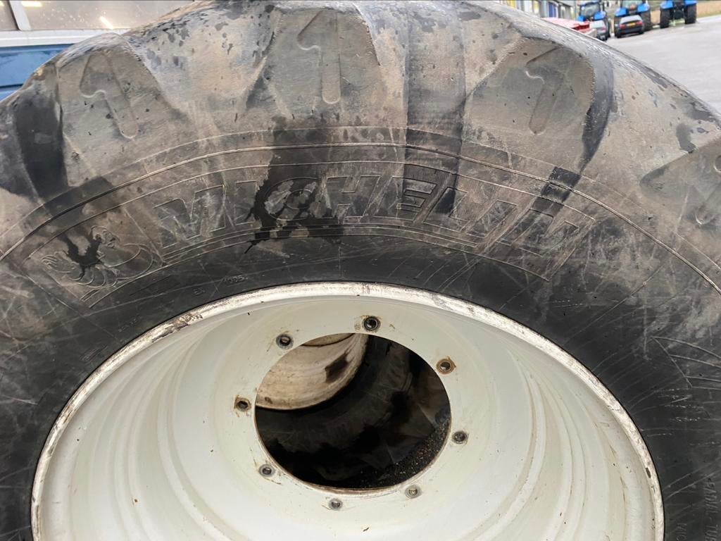 Banden 800/70r38 23x42 velg 12.4R46  dubbelucht velg 30/28, Ophalen
