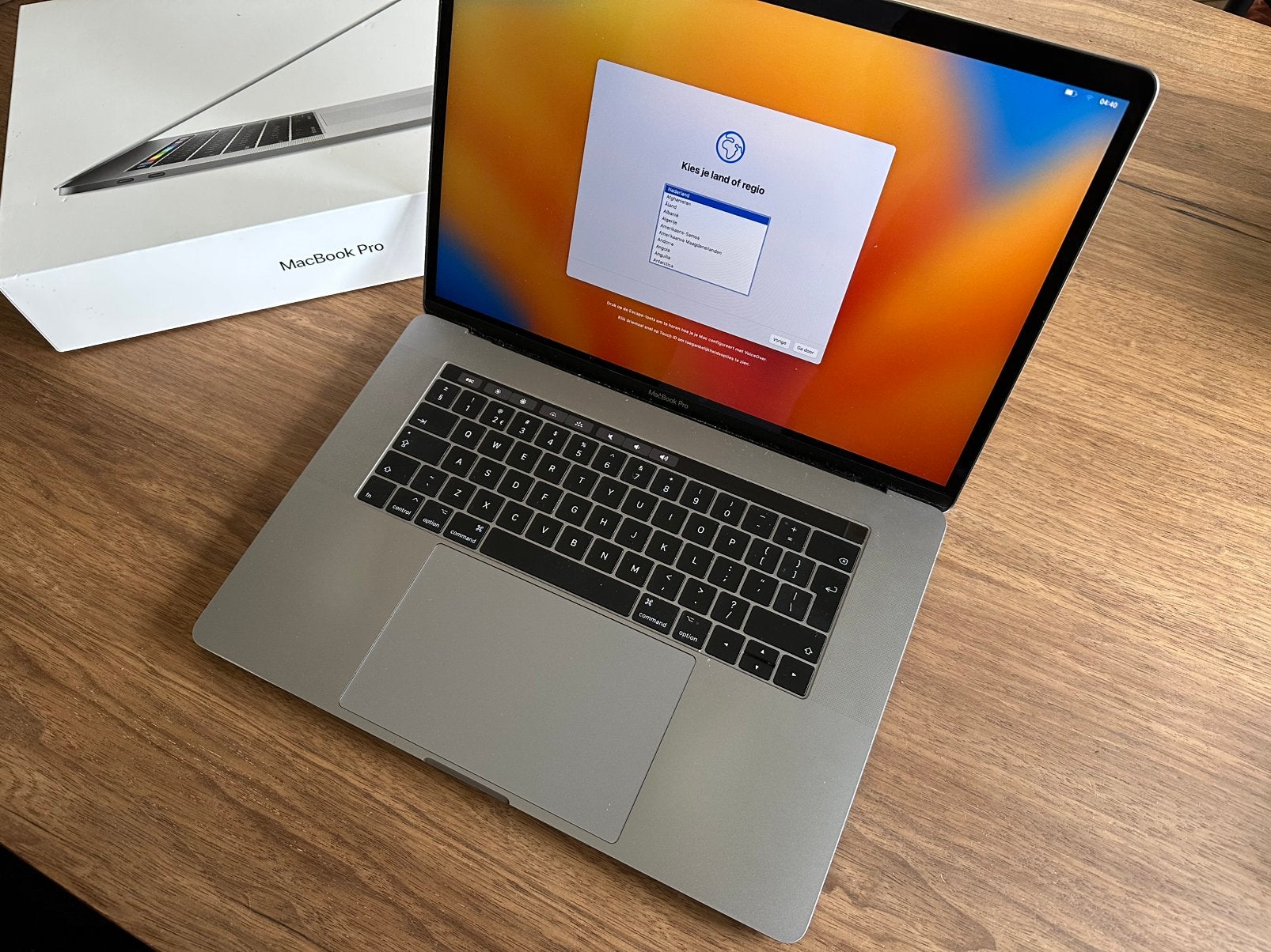 MacBook Pro 15” Touch Bar - i7 + Radeon 560 - 1TB - 16GB, Computers en Software, MacBook Pro, 1 TB of meer, Gebruikt, 2 tot 3 Ghz