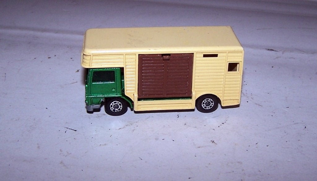 Matchbox Superfast No. 40 Horse-Box 1971. Izgs., Ophalen of Verzenden, Zo goed als nieuw, Bus of Vrachtwagen