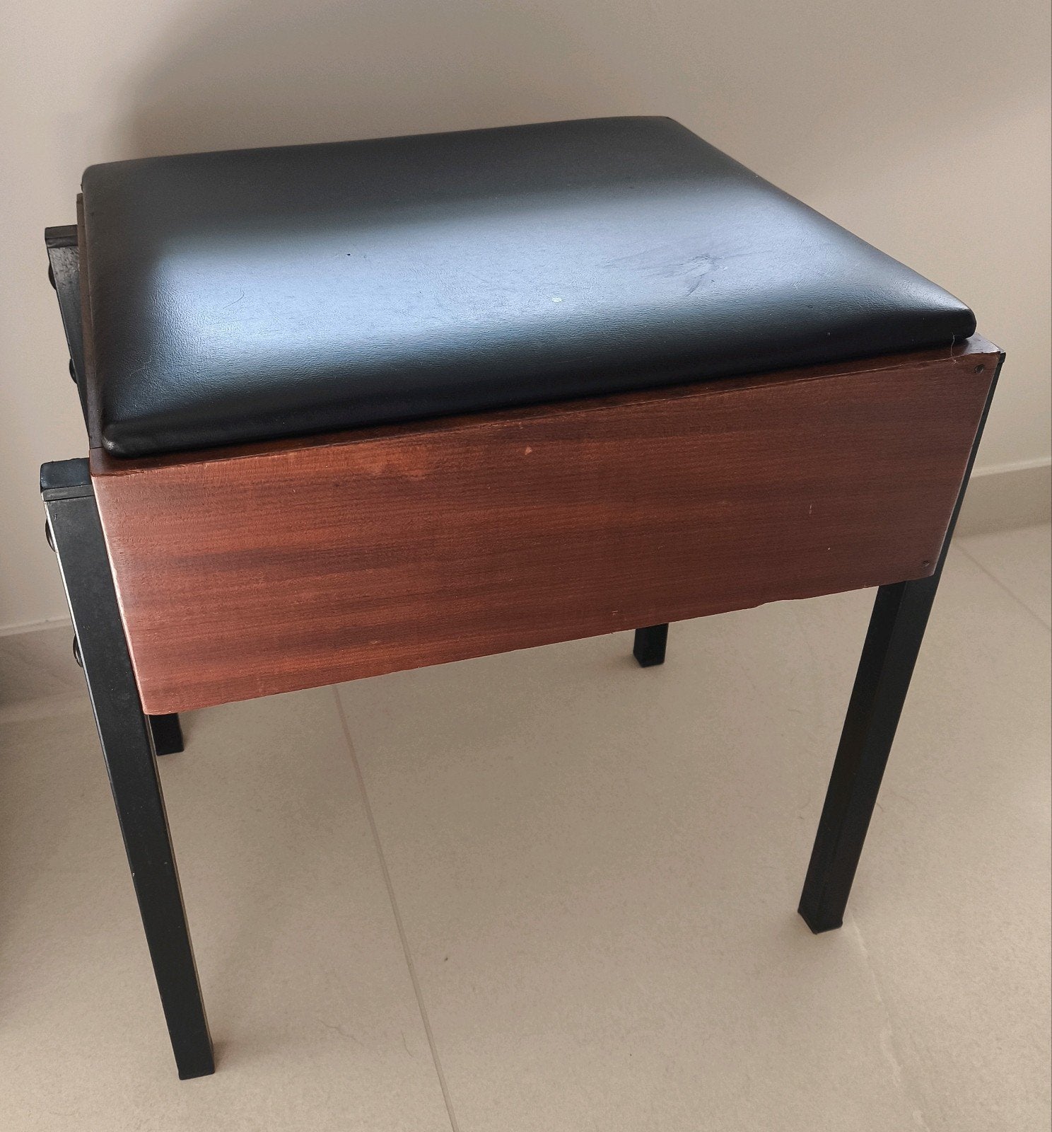 Midcentury modern jaren '60 poef/voetenbankje, Huis en Inrichting, Banken | Voetenbanken en Poefen, Ophalen, Minder dan 50 cm