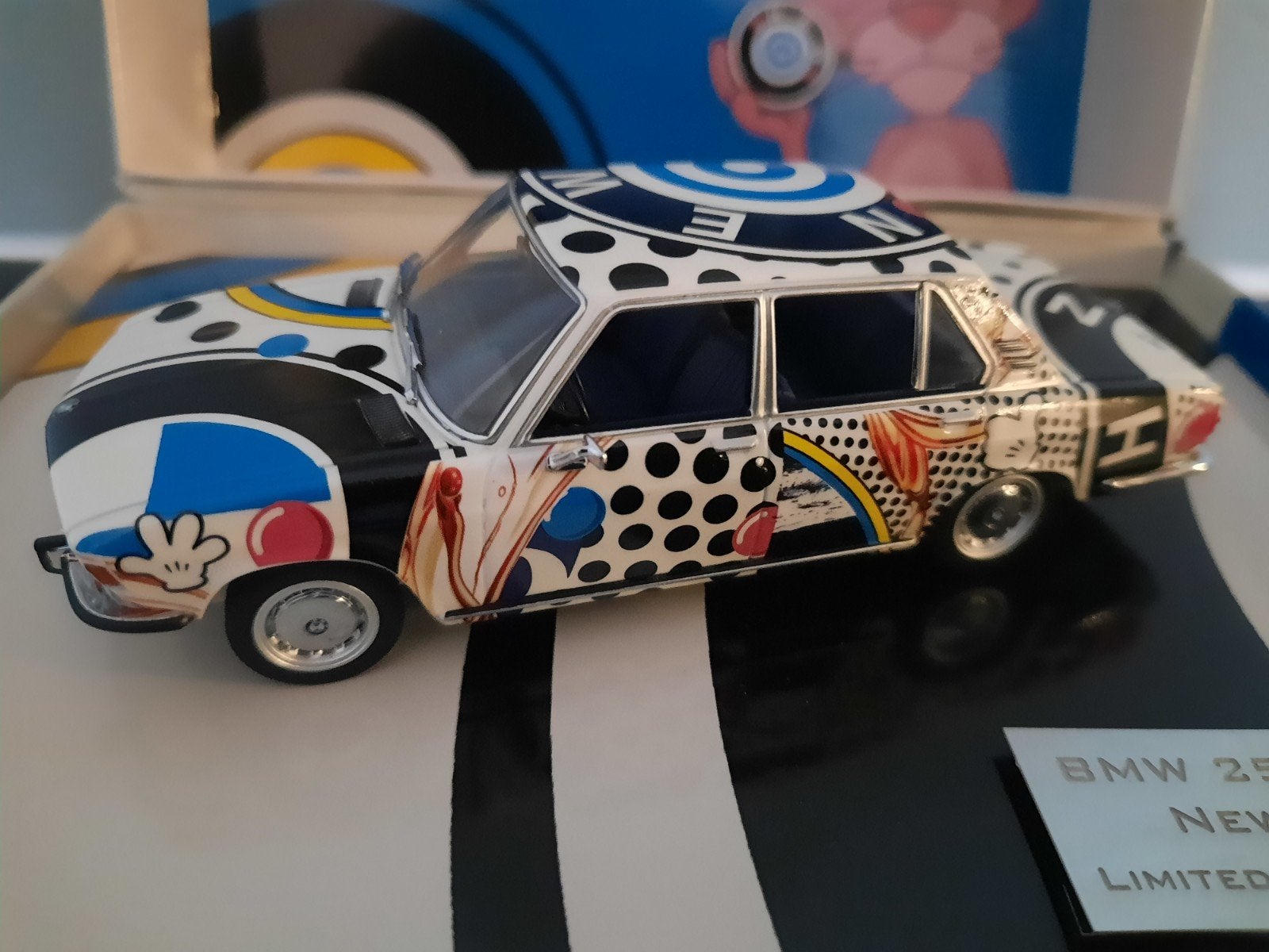 BMW 2500 E3 1969 Pink Panther Schaal 1:43, Minichamps, Auto, Nieuw, Ophalen of Verzenden