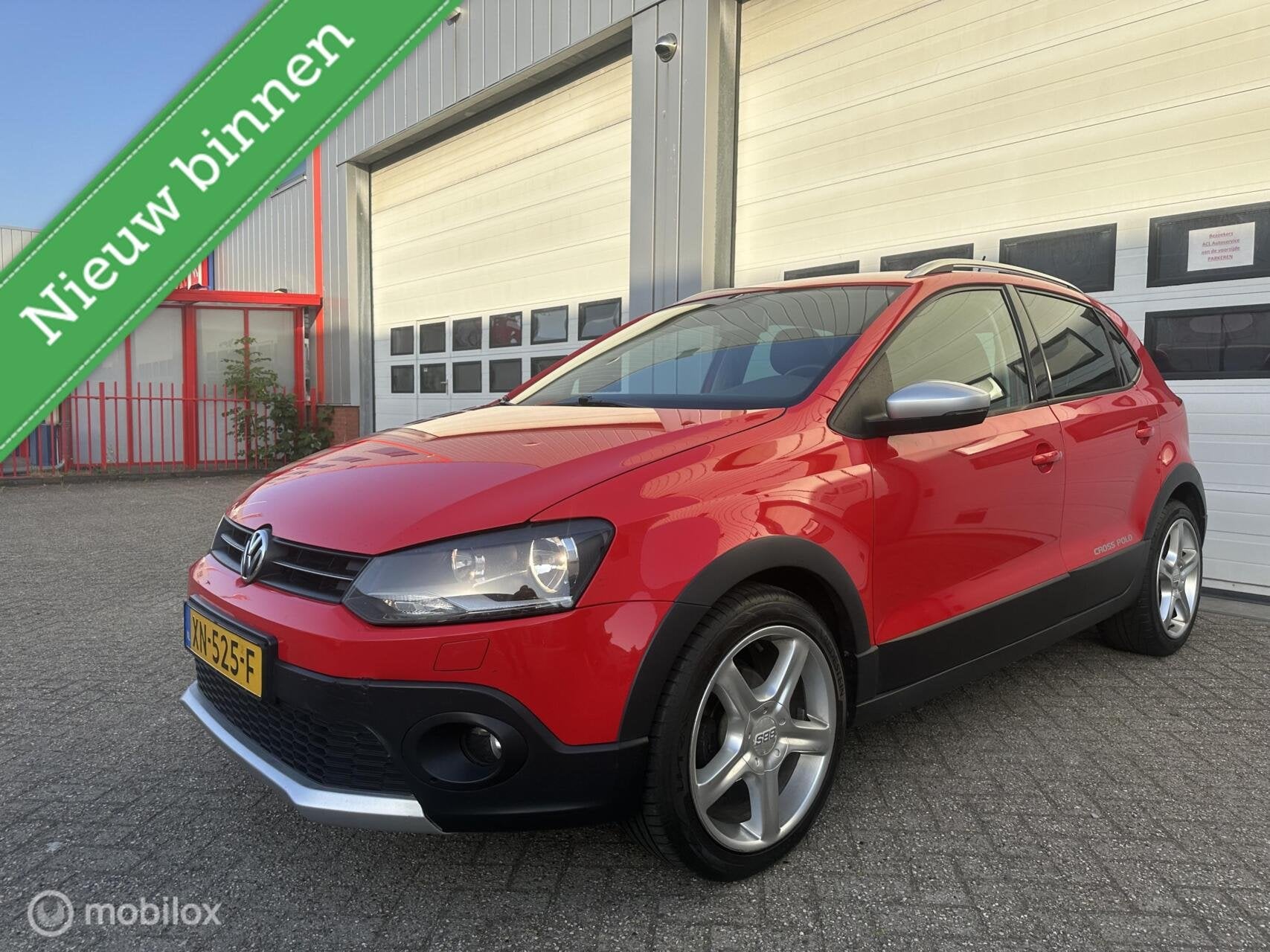 Volkswagen Polo 1.2 TSI Cross/5-Drs/Airco/Cruise/LM Velgen, Voorwielaandrijving, Euro 5, Handgeschakeld, 570 kg