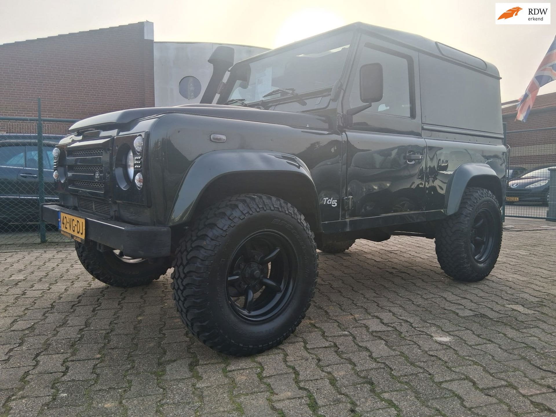 Land Rover Defender 2.5 Td5 90" Hard Top, Euro 2, Zwart, 2495 cc, Alcantara