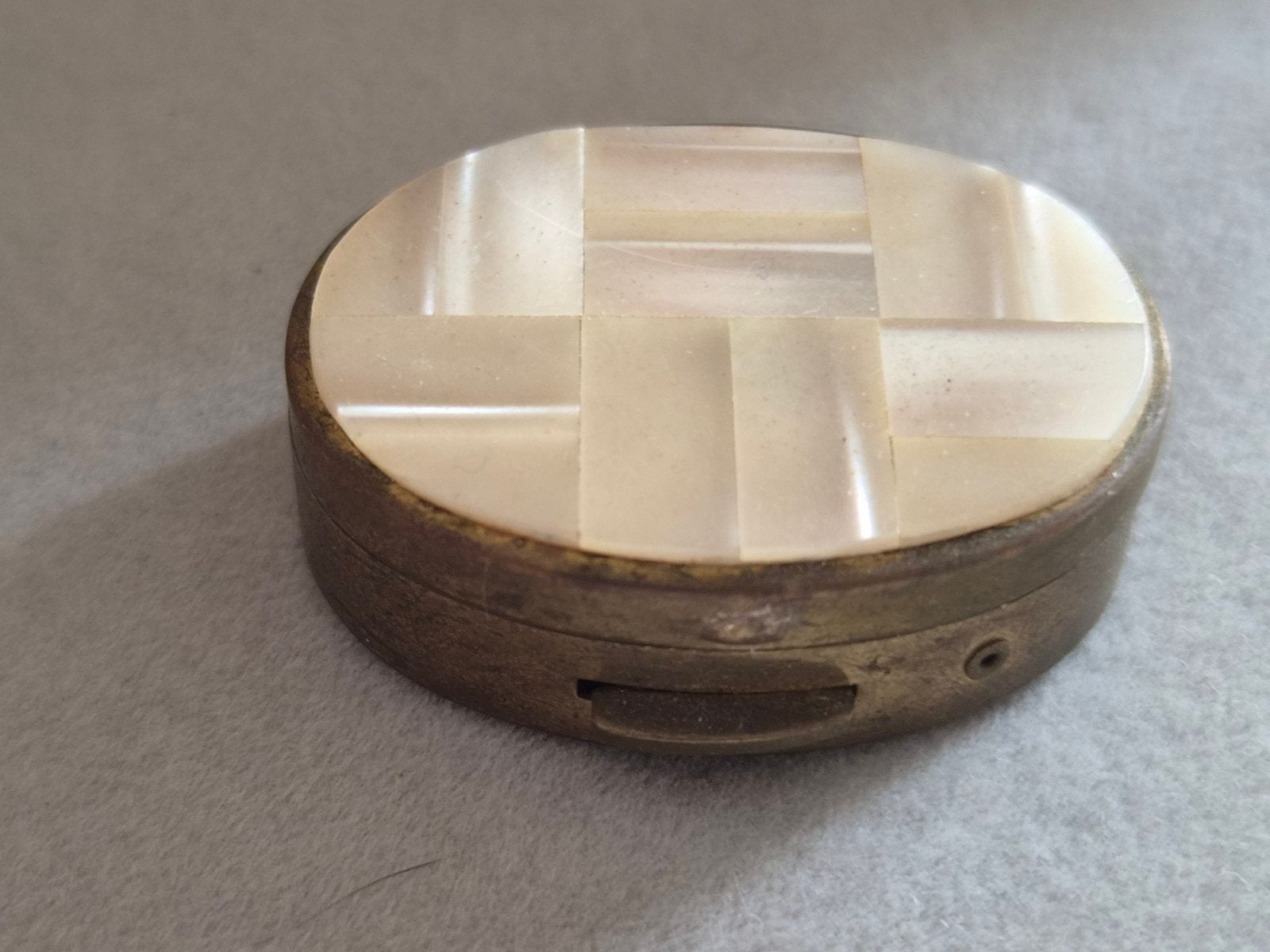 Vintage parelmoer pillen doosje, Ophalen of Verzenden