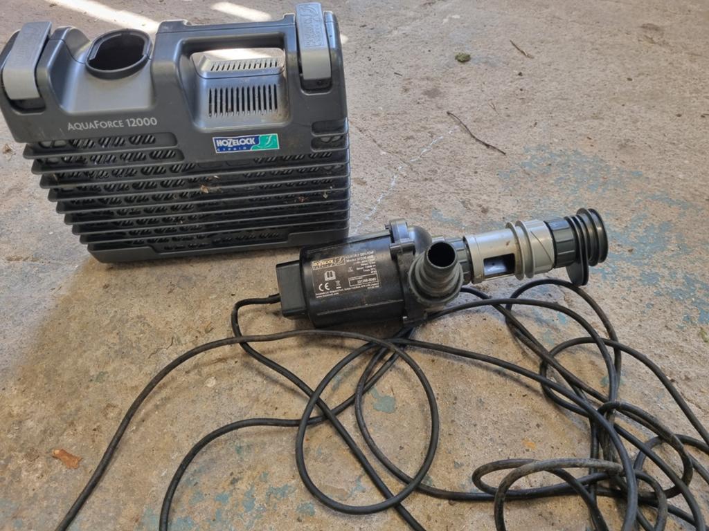 Hozelock Aquaforce 12000 vijverpomp, Ophalen of Verzenden, Gebruikt, Elektrisch, Dompelpomp