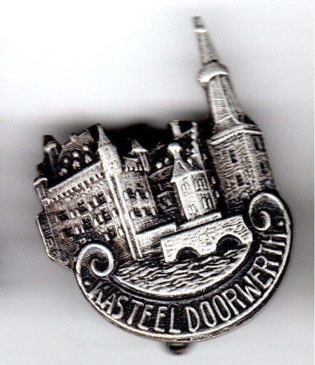 BROCHE KASTEEL DOORWERTH (A2), Verzamelen, Ophalen of Verzenden, Gebruikt, Overige onderwerpen