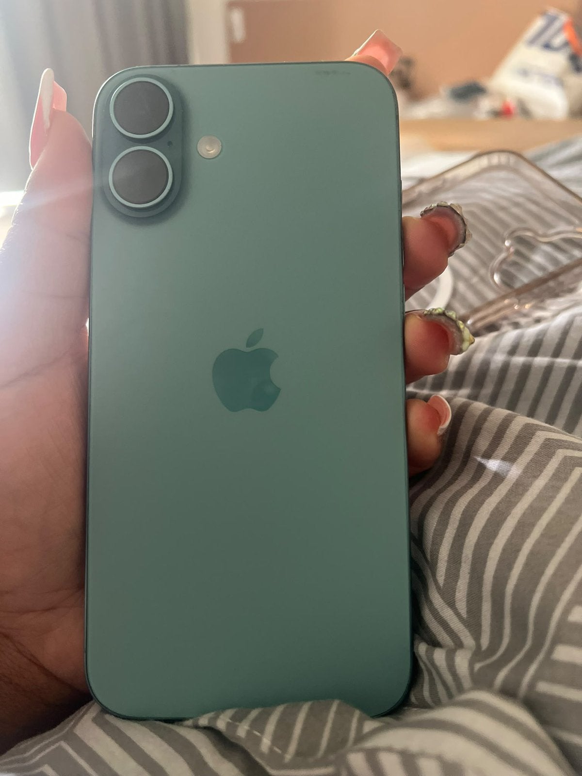 Foto 4 van Iphone 16 plus