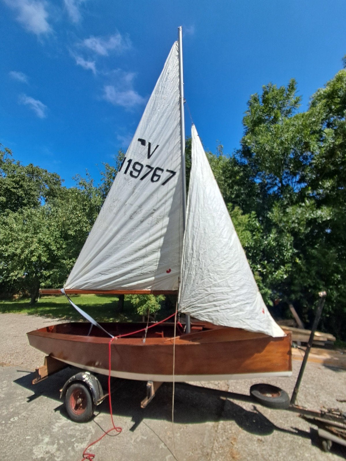 Koopje Vaurien zeilboot met trailer, Gebruikt, Overige typen, Ophalen of Verzenden, Inclusief zeilen