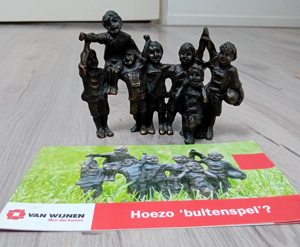 Astrid Veldhuyzen-Koppen ""hoezo buitenspeel “, Ophalen of Verzenden