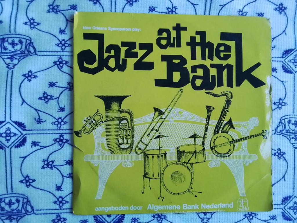 New orleans syncopators        Jazz at the bank, Single, Ophalen of Verzenden, Zo goed als nieuw, Jazz en Blues