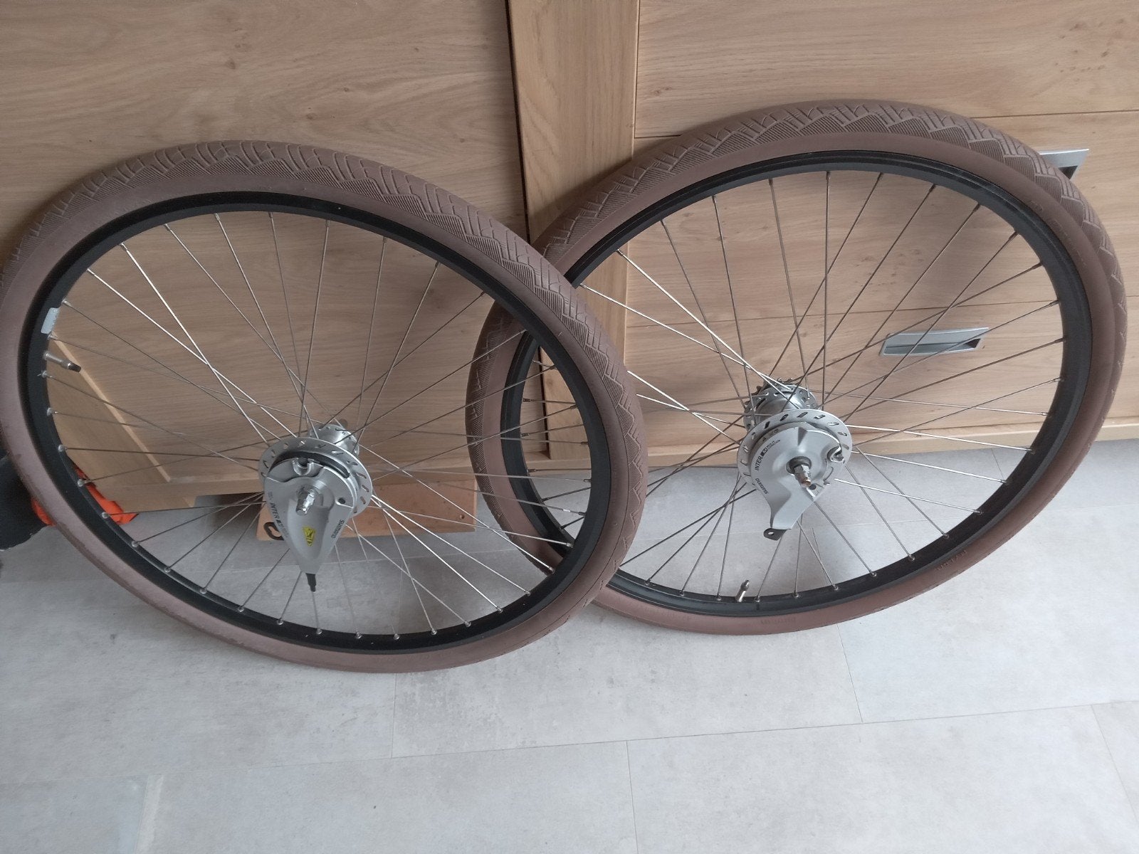 Shimano nexus 3 rollerbrake  28 inch voor cortina U4, Ophalen, Gebruikt, Band, Aluminium