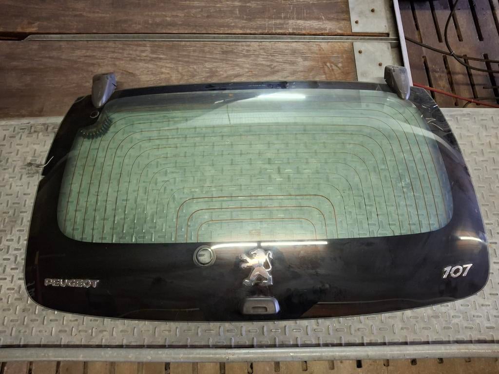 Peugeot 107 Achterraam achterklep, Ophalen of Verzenden, Gebruikt, Peugeot