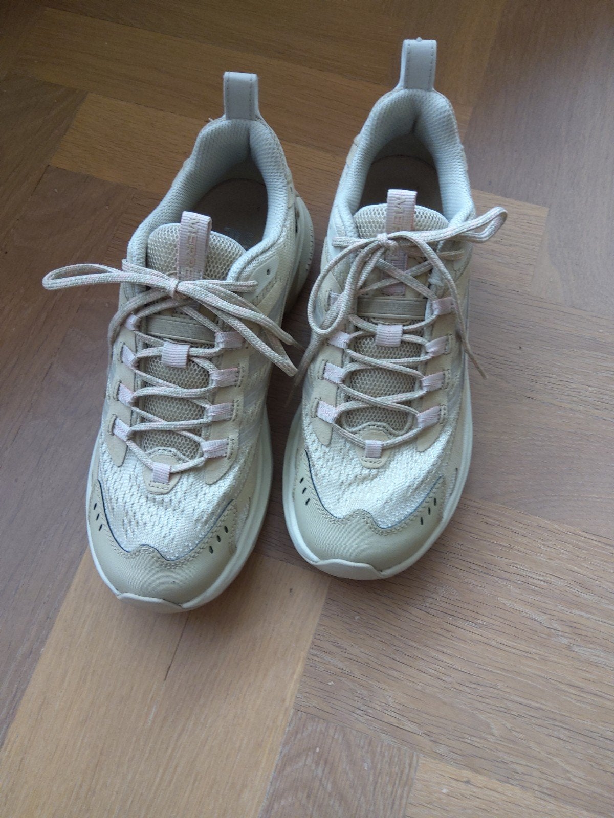 Merrell Maat 38 - Mooie zo goed als nieuwe wandelschoenen., Merrell, Beige, Zo goed als nieuw, Wandelschoenen