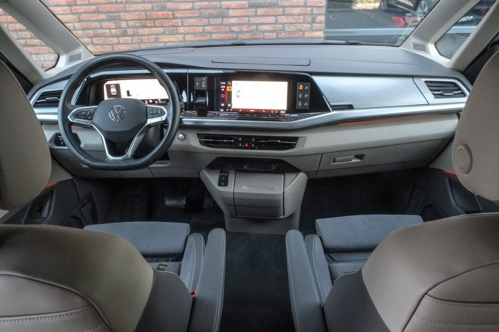 Volkswagen California eHybrid 4MOTION Ocean | El hefdak | El, Automaat, Volkswagen, Berliner Ring 2
D‑48336  Wolfsburg, DE, Bedrijf
