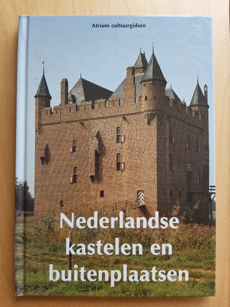 Nederlandse Kastelen en Buitenplaatsen, historie, € 3,=, Inge Timmermans, Ophalen of Verzenden, Zo goed als nieuw, Architectuur algemeen