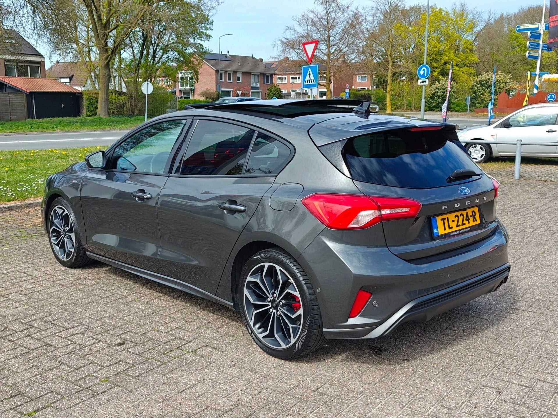 Ford Focus 1.0 EcoBoost ST Line Business | LED | Panoramadak, Auto's, Gebruikt, Euro 6, Origineel Nederlands, Bedrijf