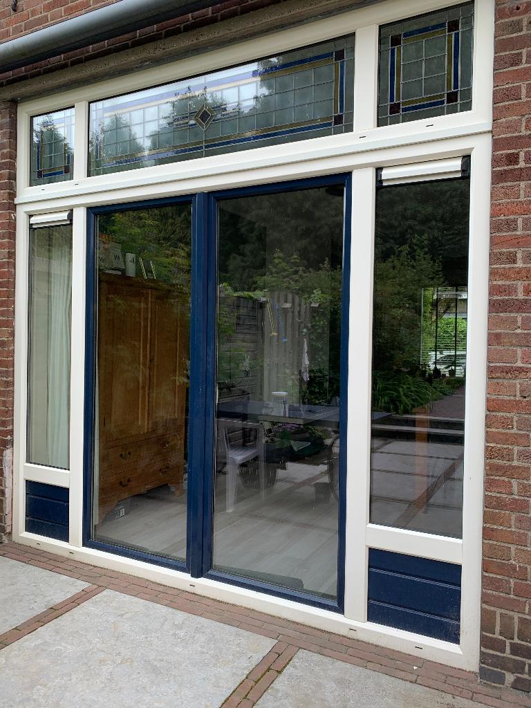 Pui met glas in lood en openslaande deuren, Kunststof, Gebruikt, 225 cm of meer, Overige typen