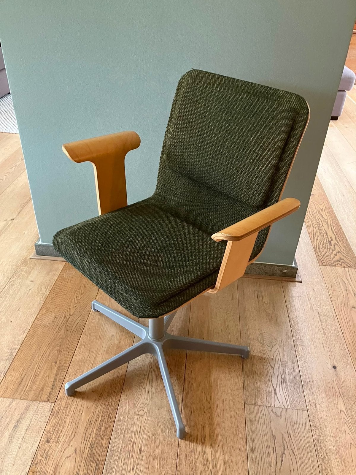 Vintage IKEA bureaustoel - Groen met houten armleuningen, Ophalen, Zo goed als nieuw, Groen, Bureaustoel