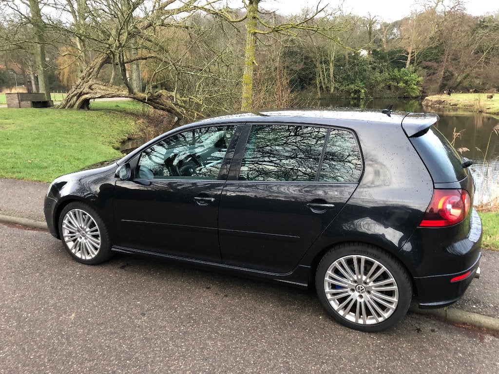 Volkswagen Golf 3.2 V6 R32 5D, 2de eigenaar, Auto's, Automaat, 3189 cc, Zwart, 10 km/l