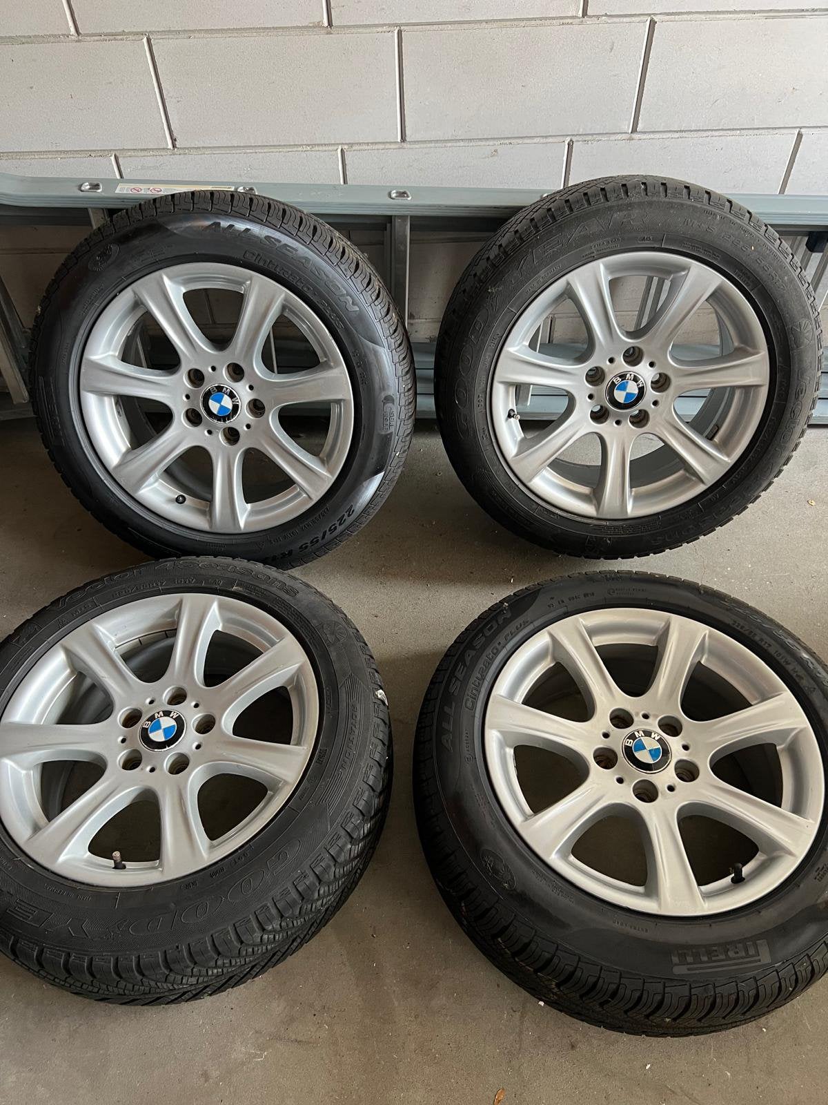 4 all season banden op velg 225/55 R17 BMW, Ophalen, Banden en Velgen, Nieuw, 17 inch