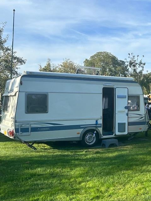 Fendt Saphir 470 TK, 2004, mover, casetteluifel, Caravans en Kamperen, Caravans, Omvormbare zithoek, Rondzit, Particulier, Kachel