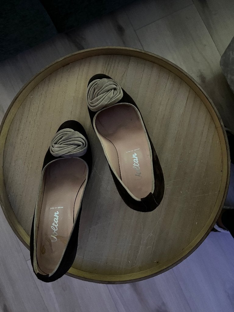 Voltan schoentje Bruin Suede, Pumps, Bruin, Voltan, Ophalen of Verzenden