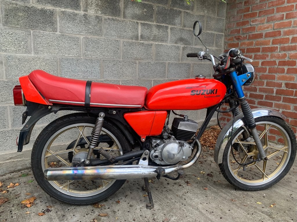 Suzuki gt 50, Fietsen en Brommers, Brommers | Oldtimers, Overige merken, Maximaal 45 km/u, 5 versnellingen, 49 cc