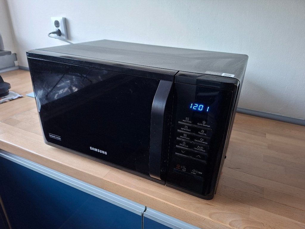 Samsung MS23K3513AK Microwave – Black – Excellent Condition, Witgoed en Apparatuur, Magnetrons, Ophalen, Magnetron, Zo goed als nieuw