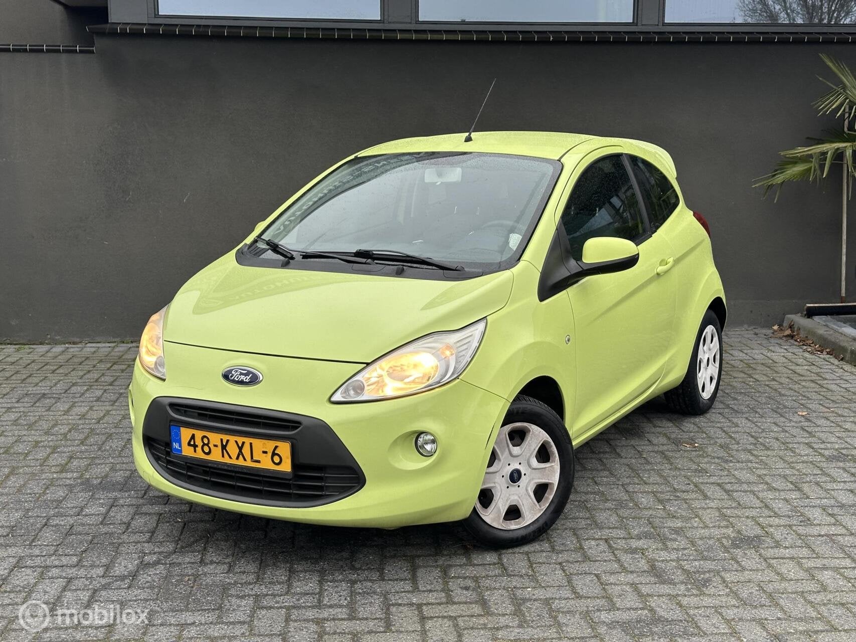 Ford Ka 1.2 Titanium X, Voorwielaandrijving, Gebruikt, 1242 cc, 4 cilinders