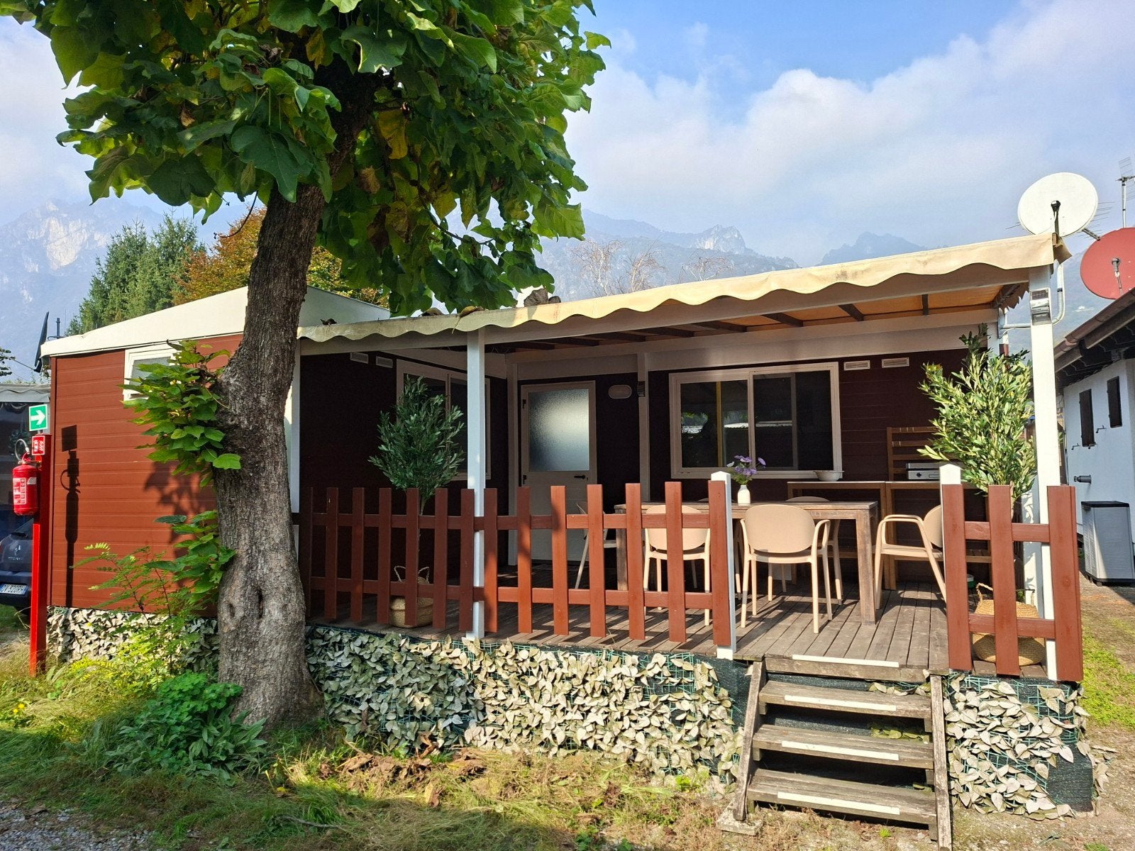 Chalet in Porlezza aan het Luganomeer in Italië te huur🇮🇹, Vakantie, 2 slaapkamers, Lombardije en Merengebied, Recreatiepark