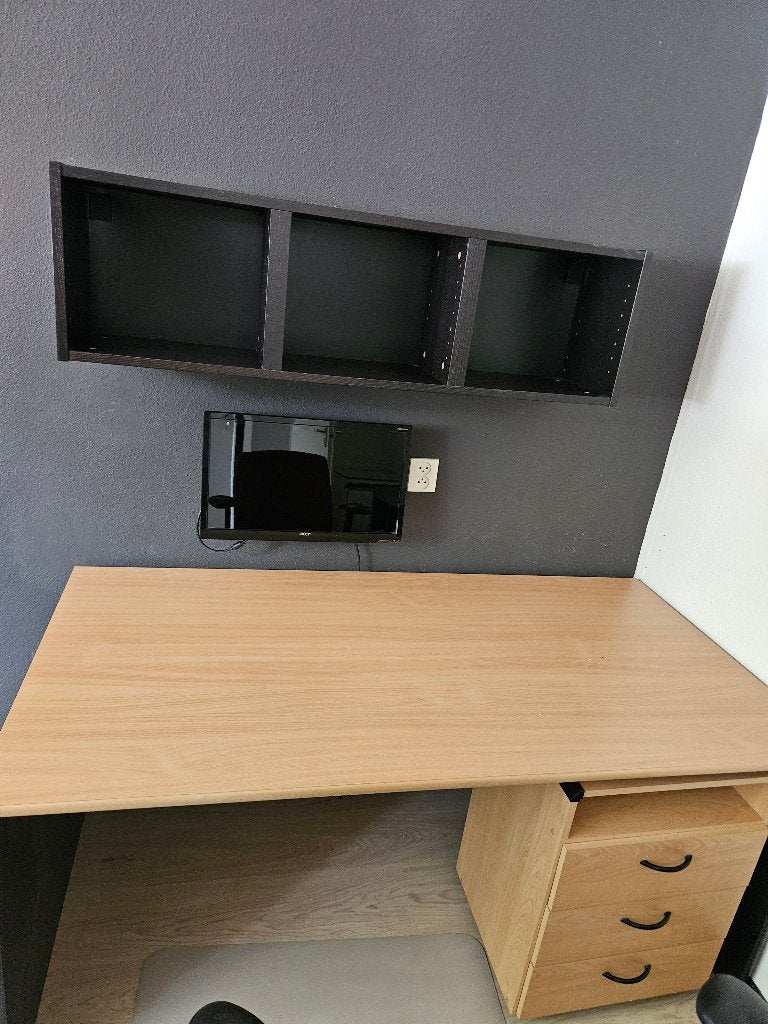 Gratis af te halen: Bureau met ladekast in Almelo, Huis en Inrichting, Bureaus, Verzenden, Gebruikt