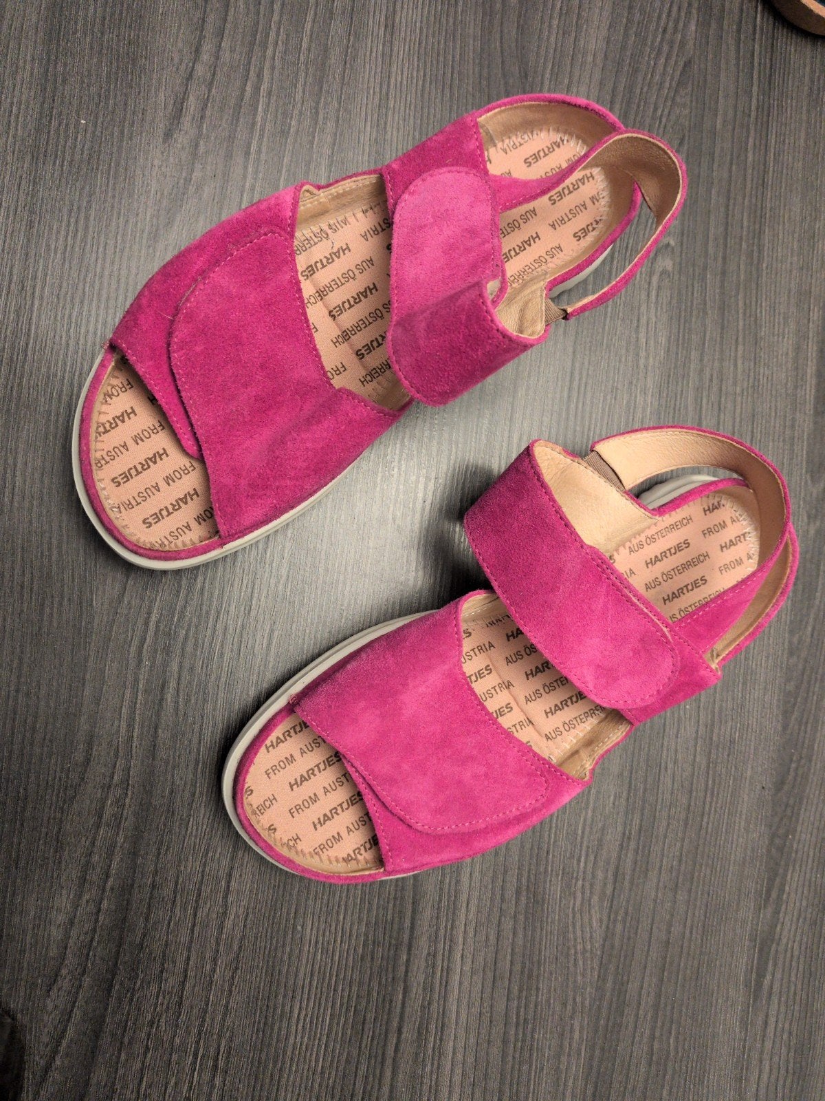 Roze Hartjes sandalen - Maat 38 breedte G, Kleding | Dames, Zo goed als nieuw, Hartjes, Roze, Sandalen of Muiltjes