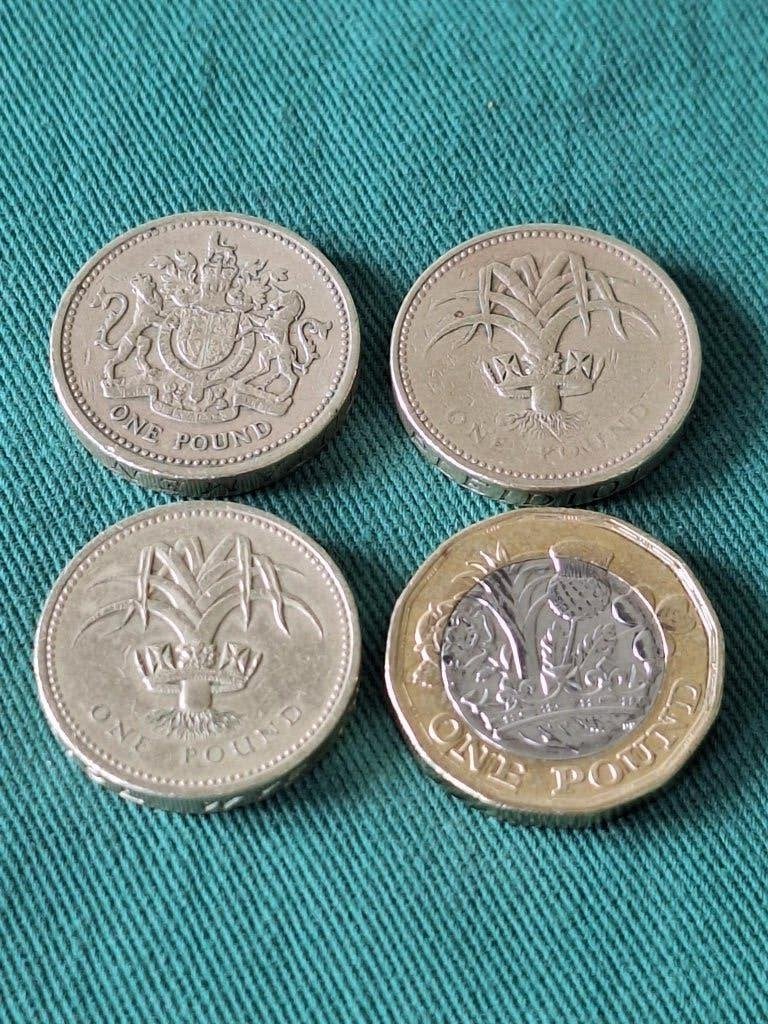 4 munten Engeland 1 pound 1983-2018, Ophalen of Verzenden, Overige landen, Losse munt