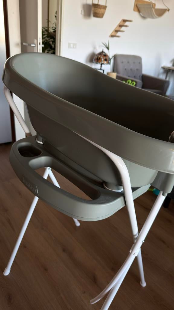 Bébé-jou babybadje met standaard - Zo goed als nieuw, Ophalen, Zo goed als nieuw, Badje, Bébé-jou