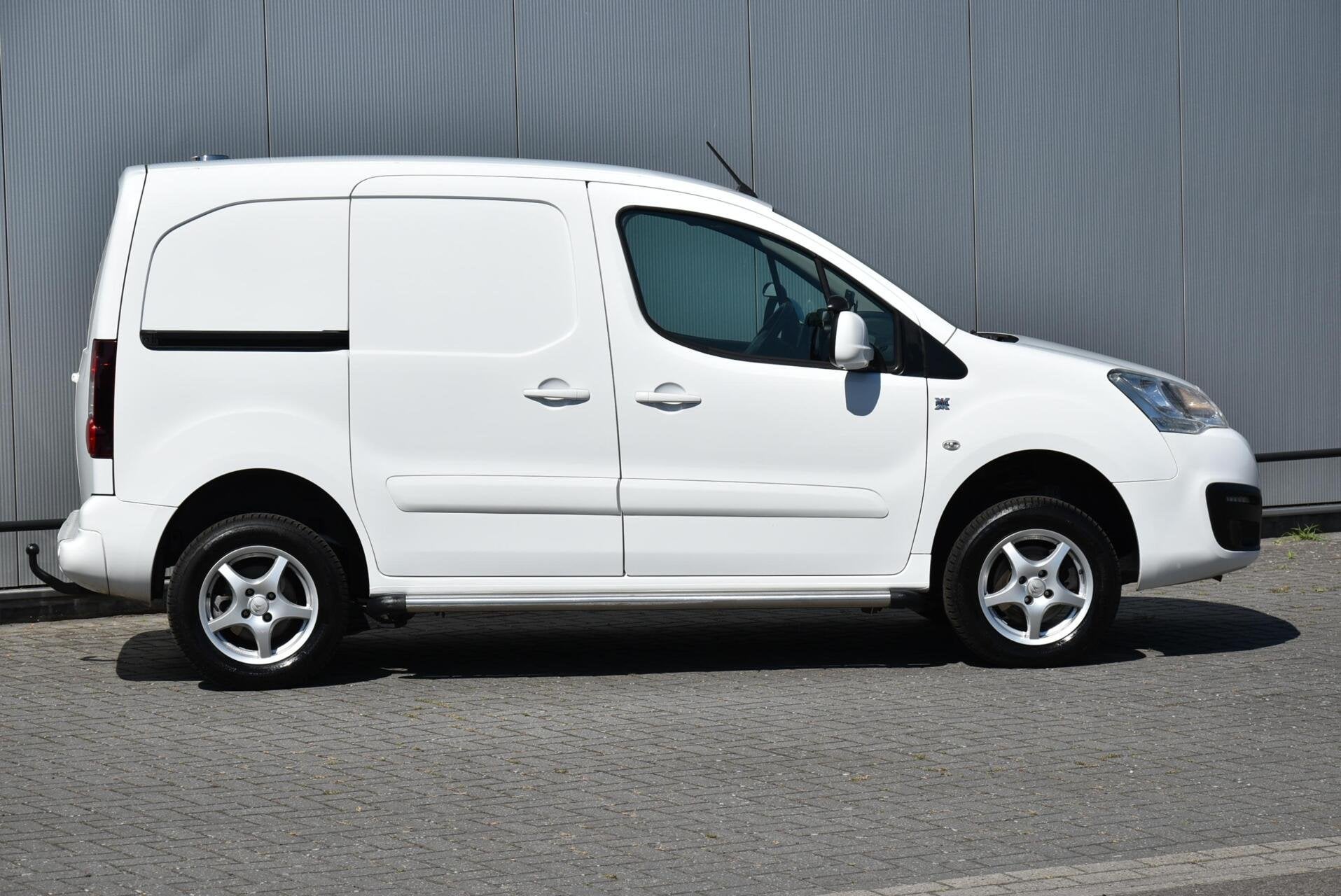 Citroen Berlingo 1.6 HDI Euro 6 Dangel 4x4 4wd Marge Euro 6!, Stof, 4 cilinders, Citroën, Wit